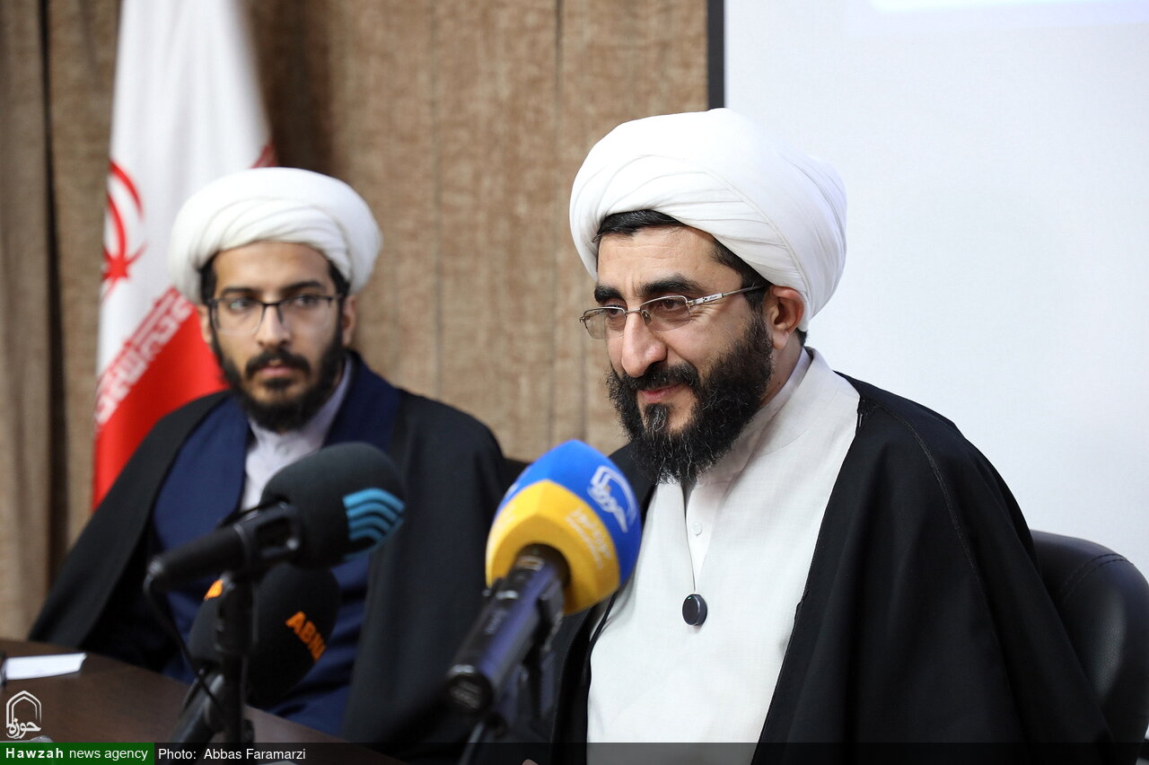 در گفتگو با سرپرست دفتر امور اجتماعی سیاسی حوزه‌های علمیه بررسی شد: نقش راهبری «حوزه پیشرو و سرآمد» در «بعثت مردم» / چرا امام شهید اجازه نداد به پیامشان «منشور» گفته شود