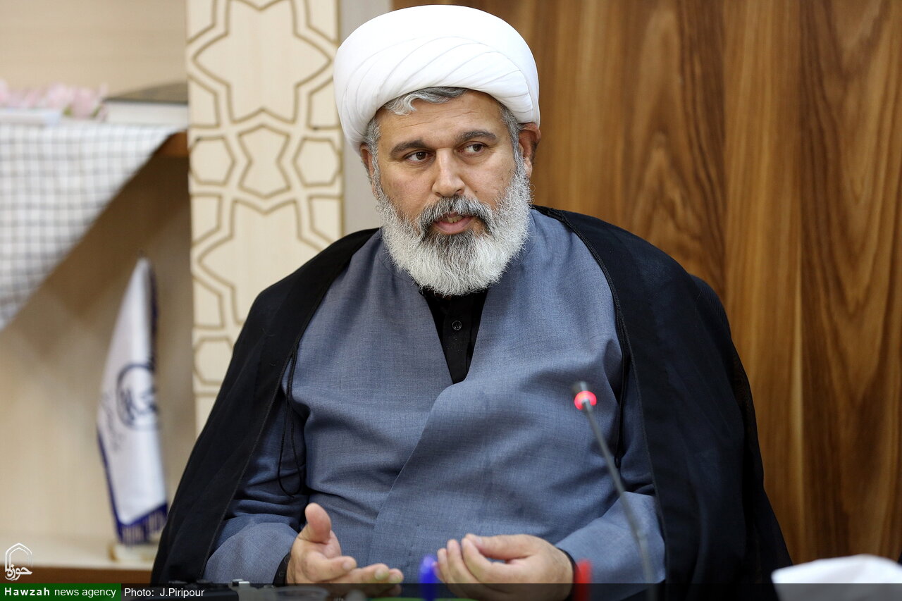 معاون تبلیغ و امور فرهنگی حوزه‌های علمیه: حوزه‌ علمیه با تمام ظرفیت وارد میدان دفاع مقدس سوم شد / برپایی ۳۰۰ موکب در مدارس علمیه / فعالیت تبیینی شبکه تبلیغی ۴۰ هزار نفره