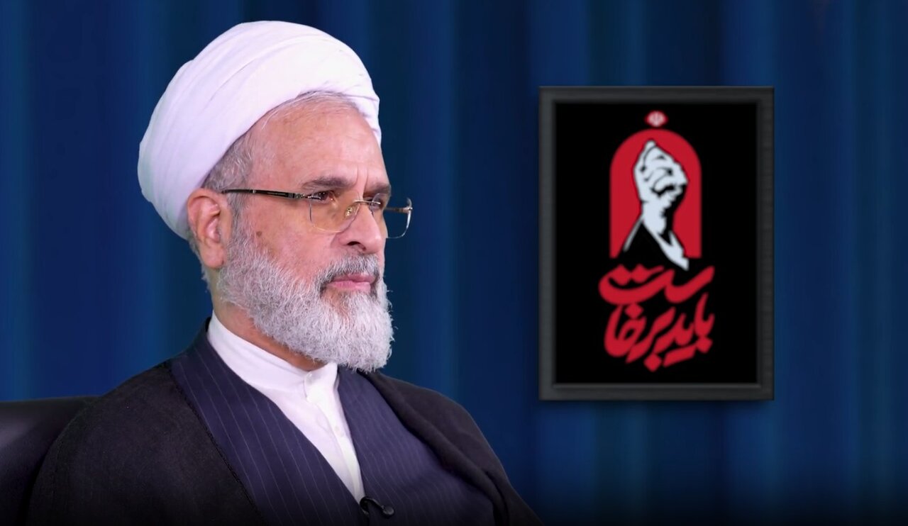 بیانیه تحلیلی آیت الله اعرافی درباره پیام‌های تشییع ده‌ها میلیونی امام شهید؛ انتقام و خونخواهی امام شهید به آمدوشد دولت‌ها و اشخاص مرتبط نیست / تفاهم‌نامه تمام شد؛ مذاکرات را ادامه ندهید / ملت ایران به دشمن باج نمی‌دهد