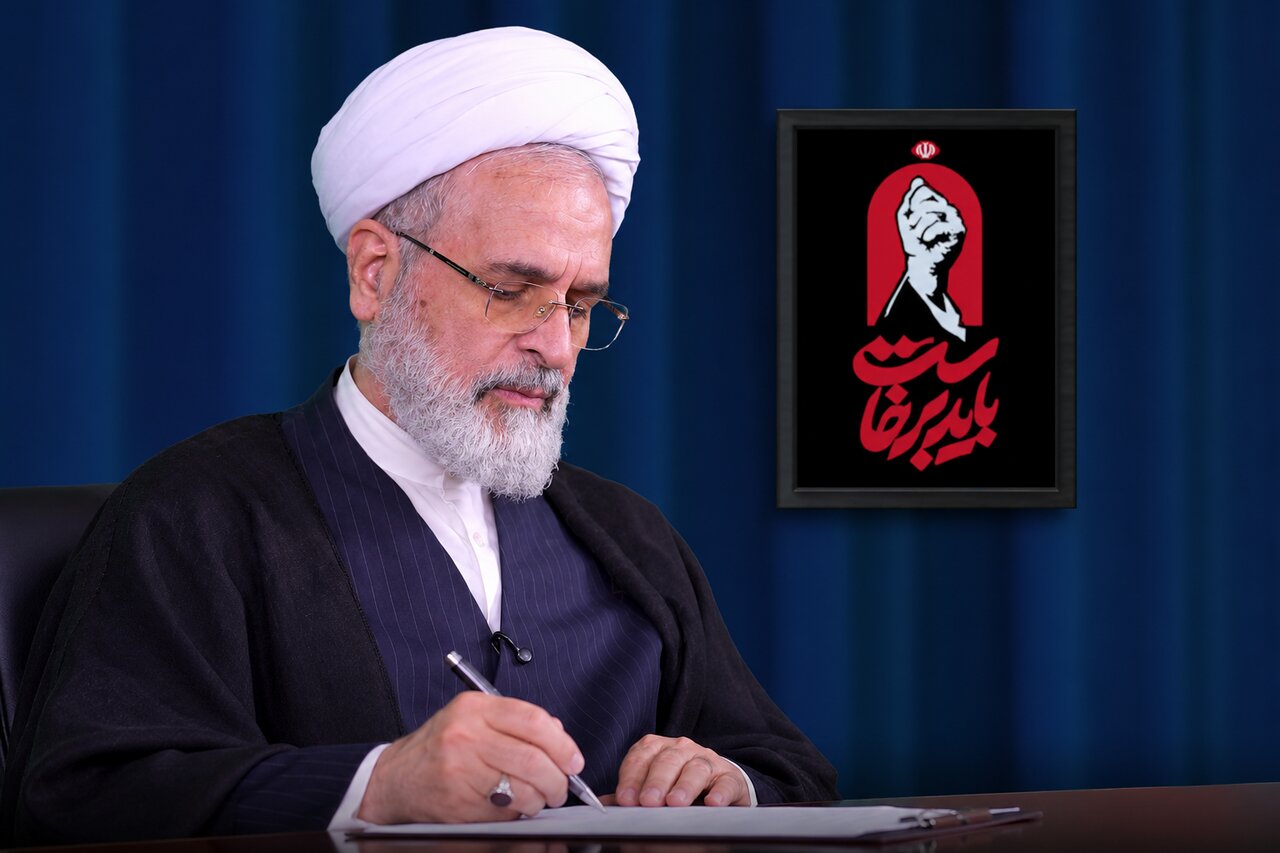 آیت الله اعرافی: خبرنگاران با دو سلاح «اخلاقِ حرفه‌ای» و «تحلیل بصیرت‌افزا»، روایت‌گر اول وقایع باشند