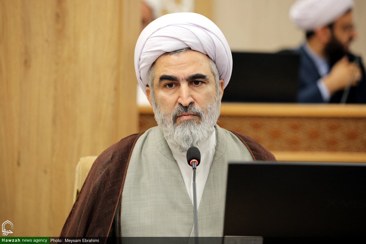 معاون آموزش حوزه‌های علمیه تشریح کرد: از طرح‌های تحولی آموزش تا رتبه‌بندی اساتید و سنجش رشد تحصیلی طلاب
