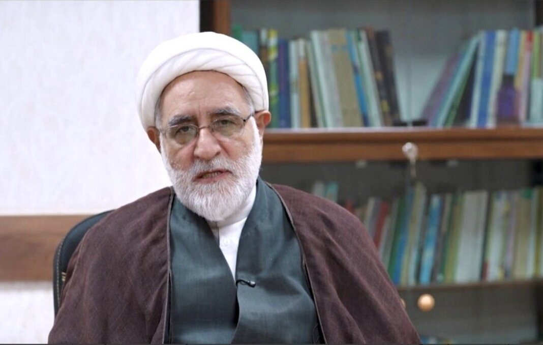 قائم‌مقام مدیر حوزه علمیه قم: «جان‌فدا» صرفاً یک شعار یا رجزخوانی نیست / ضرورت تقویت قدرت بازدارندگی مردمی